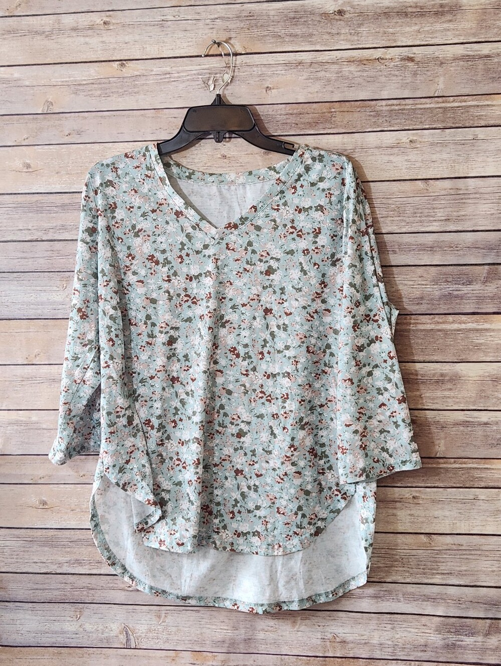Light Blue Floral V-Neck Tunic Top with Relaxed Fit